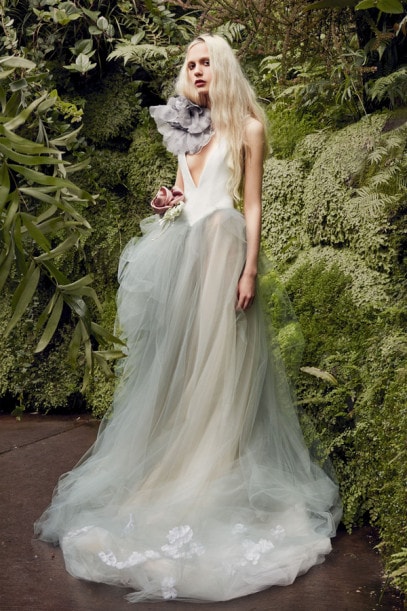 vera-wang-wedding-dress-2020-05-LARKSPURE