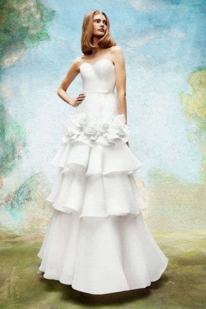9-viktor-and-rolf-marriage-fall-winter-2020-look24-wildrosestieredgown-rgb-bymarijkeaerden