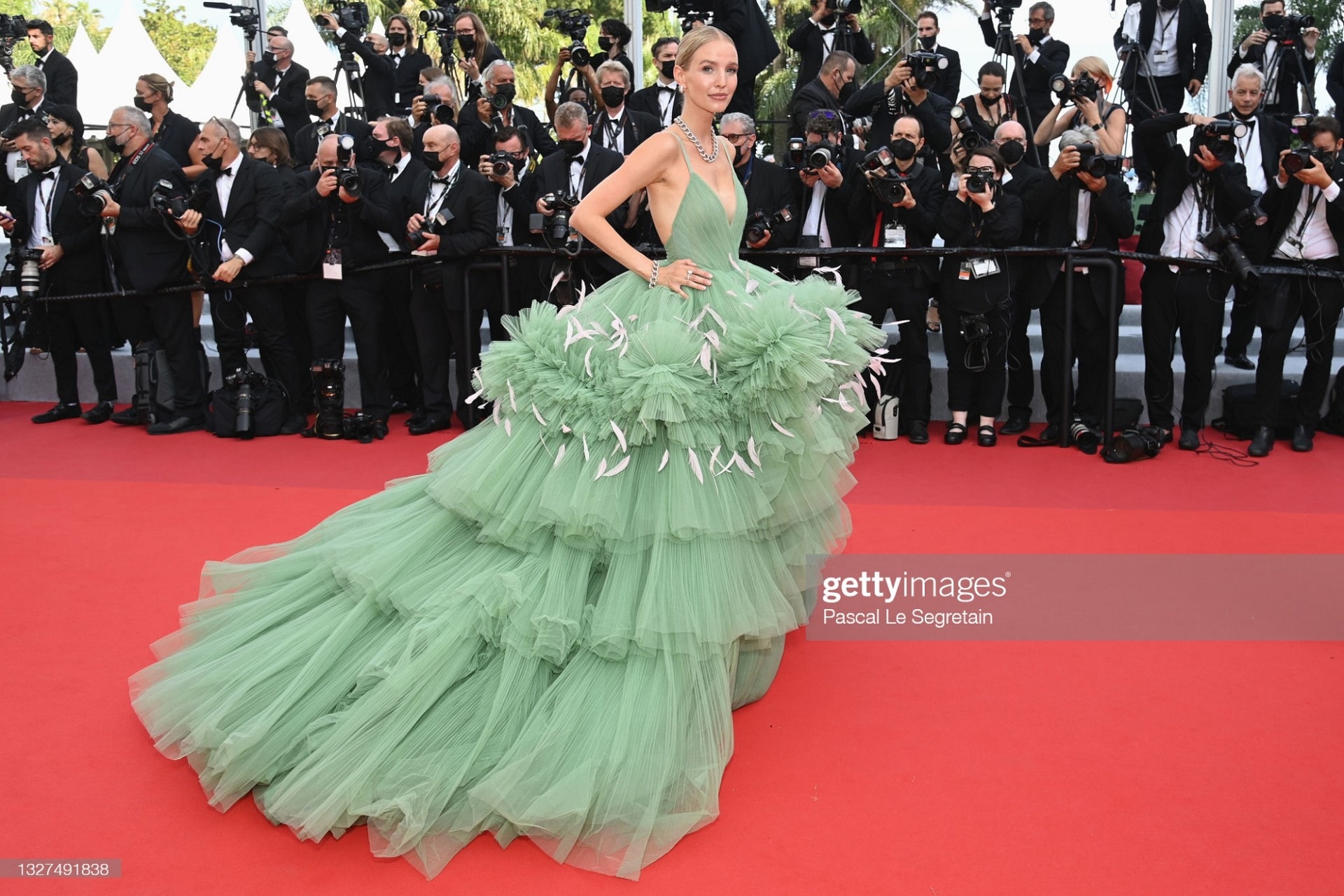 Leonie Hanne 2021 Cannes Film Festival